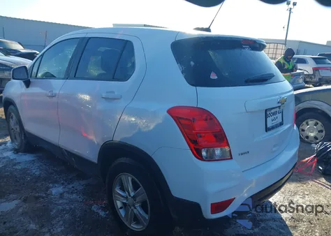 2019 Chevrolet Trax Ls z USA, uszkodzony, nr VIN 3GNCJKSB6KL201922